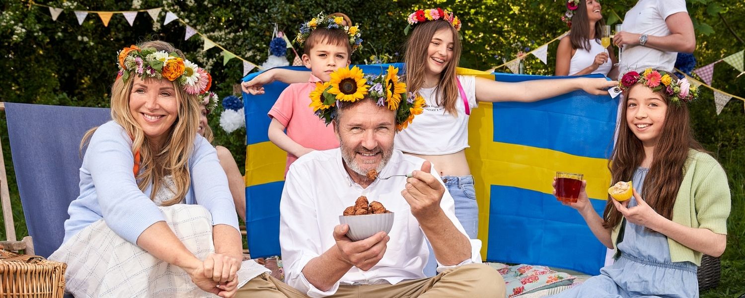 people eating meatballs in midsummer